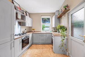 Kitchen- click for photo gallery